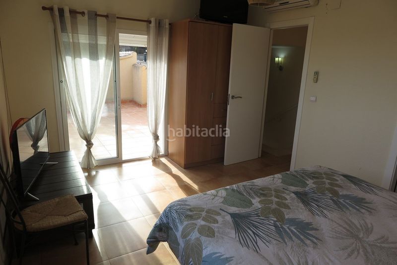 Foto 9f1c92ee-ace4-4e6a-95d0-efe67ef8422b. Casa amb piscina a Pueblo Acantilado-Lanuza Campello (el)