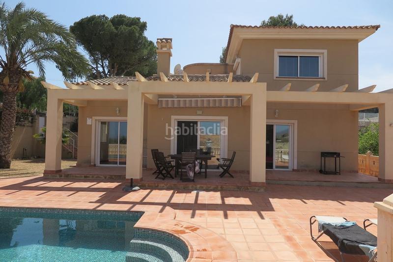 Foto a7ca841d-2878-4097-89dd-efc0db58b778. Casa con piscina in Pueblo Acantilado-Lanuza Campello (el)
