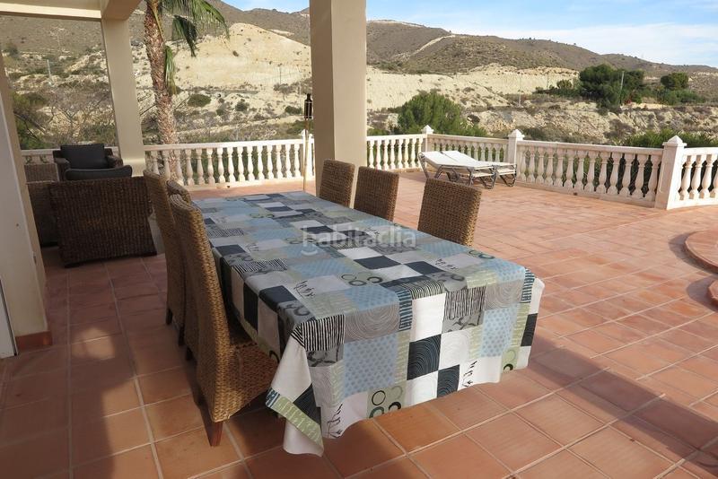 Foto d5079b1e-935a-4790-8882-0dc44a41dd6d. Casa con piscina in Pueblo Acantilado-Lanuza Campello (el)