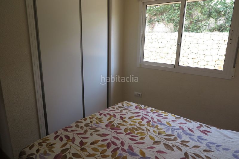Foto e7a79afa-8d4e-4ff6-bb3a-e9227a3bf84a. Casa amb piscina a Pueblo Acantilado-Lanuza Campello (el)