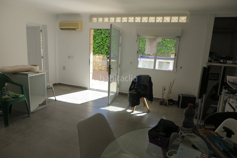 Foto 424943b4-54a0-4512-9b5a-333bb6850c56. Casa amb calefacció piscina a Pueblo Acantilado-Lanuza Campello (el)
