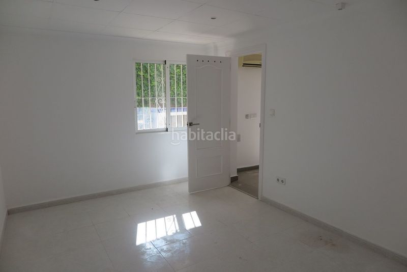 Foto 84e22ad3-4cf4-430b-88bc-5d38a893e58e. Casa amb calefacció piscina a Pueblo Acantilado-Lanuza Campello (el)