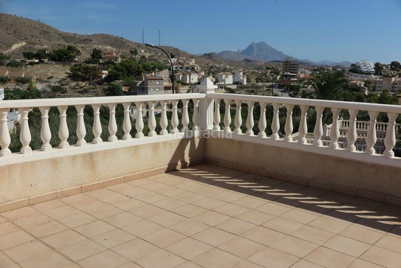 Foto a4c0dfe8-45bd-48f2-9207-c9dd2f59af72. Casa chdo en Pueblo Acantilado-Lanuza Campello (el)