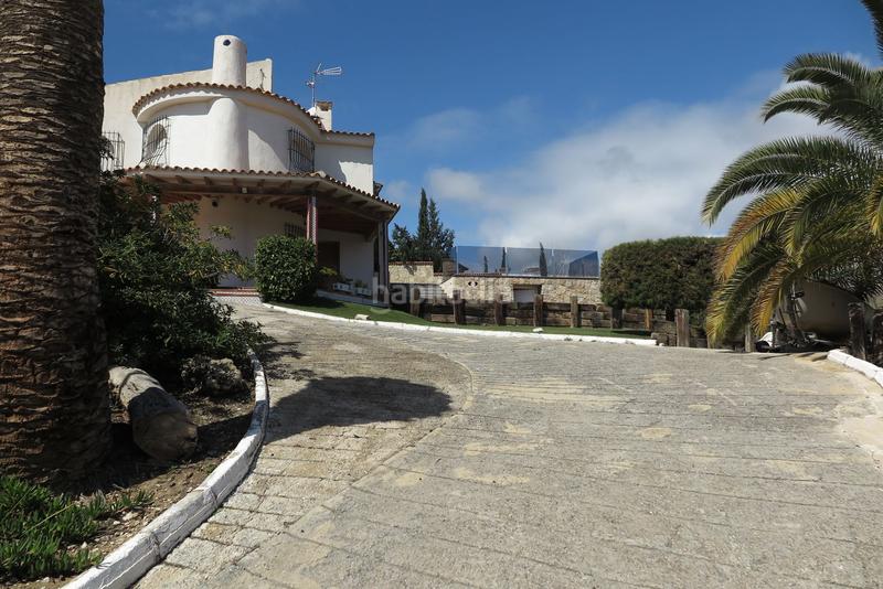 Foto 99df0cb0-deaf-40de-a42d-294a946c5cb3. Casa con piscina in Pueblo Acantilado-Lanuza Campello (el)