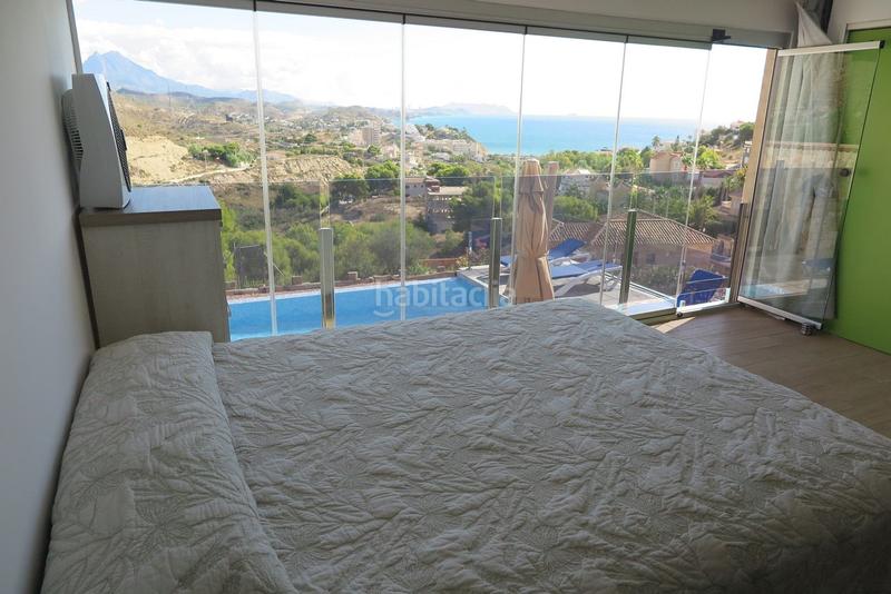 Foto e5f4f337-1831-4a1b-abcf-442abe05deda. Casa con piscina in Pueblo Acantilado-Lanuza Campello (el)