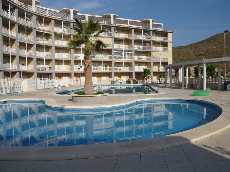 Foto c880dea3-1c0f-4e63-823a-1f17126a6b4a. Lloguer apartament amb piscina a Pueblo Acantilado-Lanuza Campello (el)