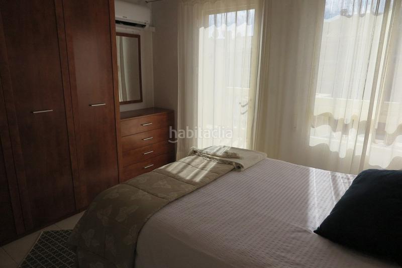 Foto a8df550c-296f-4e33-849b-29f60d9766b4. Casa adosada pob1 en Pueblo Acantilado-Lanuza Campello (el)