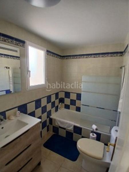 Foto 1dafa2da-06c8-4aa7-af66-c3f4fbe36df3. Maison jumelée avec piscine dans Pueblo Acantilado-Lanuza Campello (el)