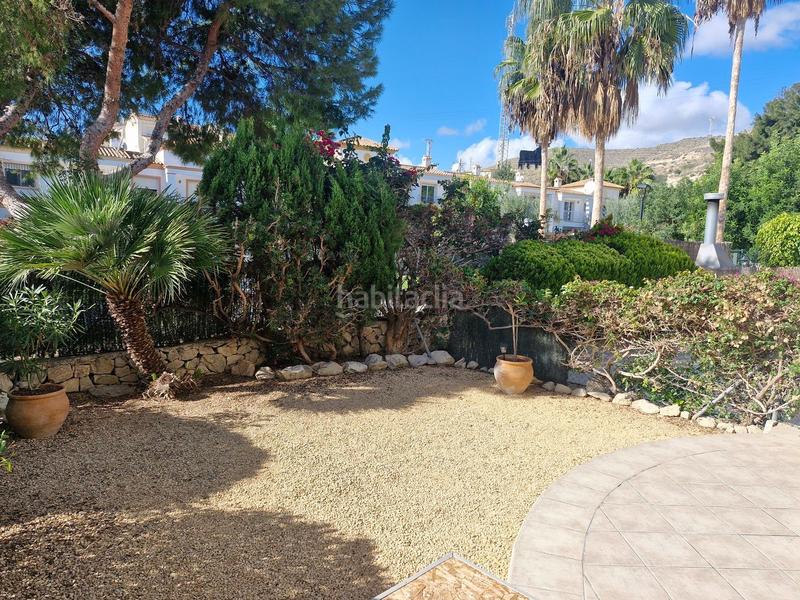 Foto 7ba87acb-6bd2-4c58-bb86-375d8a09d6bb. Maison jumelée avec piscine dans Pueblo Acantilado-Lanuza Campello (el)