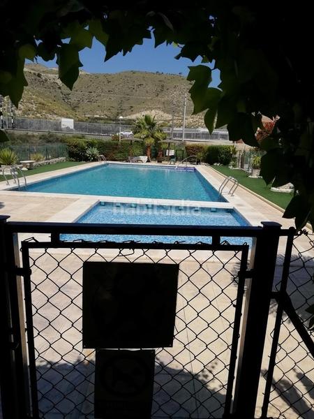 Foto 8858d087-c672-4620-9207-0230feab9a07. Maison jumelée avec piscine dans Pueblo Acantilado-Lanuza Campello (el)