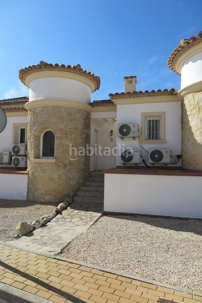 Foto fa33f8c2-1e5e-4d3e-acbe-451ee7b9bf76. Maison jumelée avec piscine dans Pueblo Acantilado-Lanuza Campello (el)