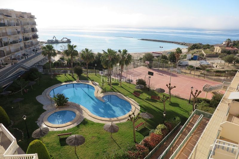 Foto 9284b00d-b02e-4a76-a50e-1086f6fd6206. Àtic amb calefacció piscina a Pueblo Acantilado-Lanuza Campello (el)