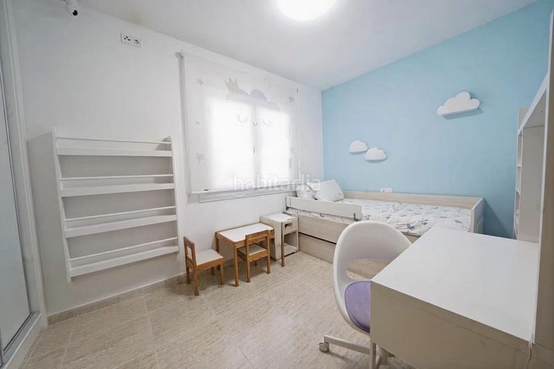Foto 5b49e2f2-2069-405e-87ba-04c93b31fdb4. Casa adossada amb piscina a Pueblo Acantilado-Lanuza Campello (el)