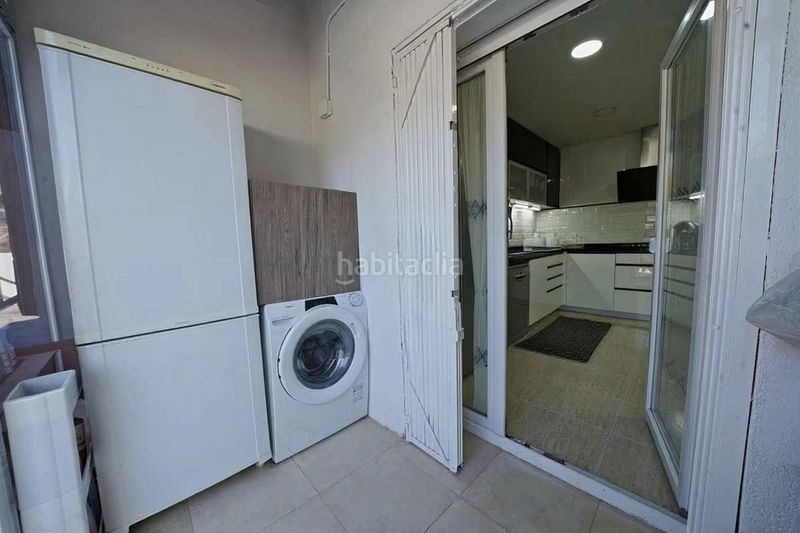 Foto e6be484b-99c3-40a4-a5c0-21b2cc41953e. Casa adossada amb piscina a Pueblo Acantilado-Lanuza Campello (el)