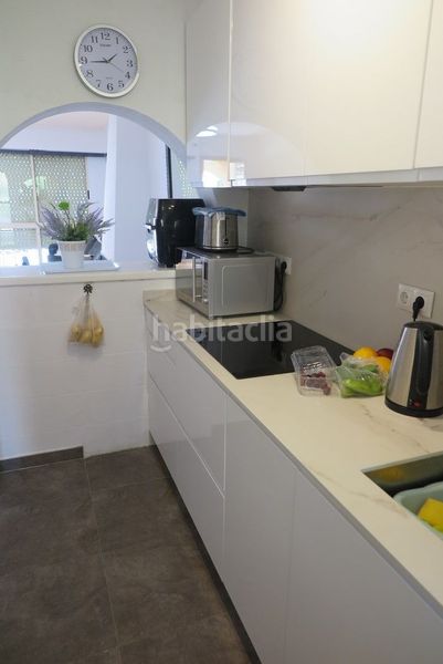 Foto e0c56c99-9125-42ba-9a0b-7f0db3972fef. Casa adossada amb calefacció piscina a Pueblo Acantilado-Lanuza Campello (el)