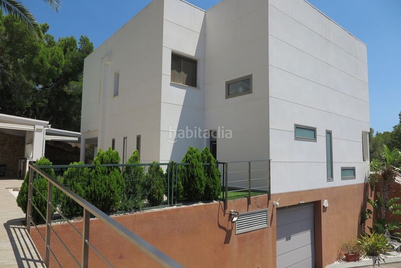 Foto 098c4394-5a2d-427d-a4e2-e9fd38b17c96. Xalet amb calefacció piscina a Altea la vella Altea