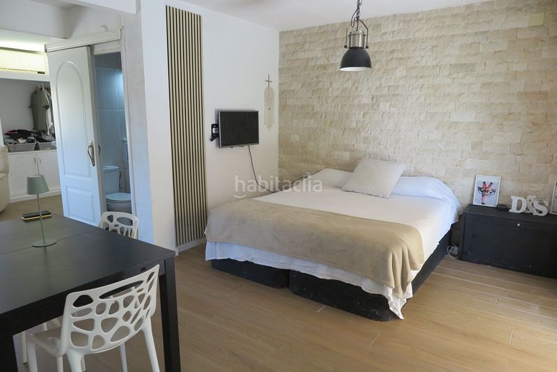 Foto dfd3cfc5-de16-4277-8de3-00f1753aa4f2. Casa adossada amb calefacció piscina a Pueblo Español-Coveta Fumá Campello (el)