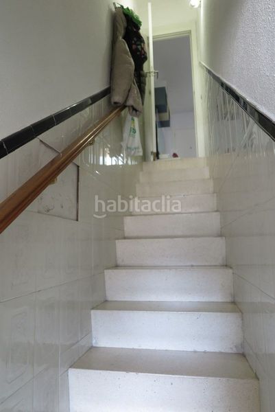 Foto d08ba084-08ac-4787-9b3a-672352497585. Casa adossada amb piscina a Pueblo Acantilado-Lanuza Campello (el)