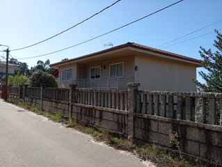 Chalet in Nigrán Centro. Increible oportunidad de chalet en venta nigran