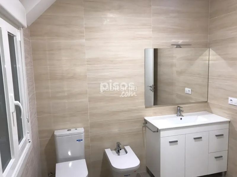 Foto 3f8f6d10-f085-48d1-ac8f-cd83db98eb62. Rent flat with heating in Camelias - Pi y Margall Vigo