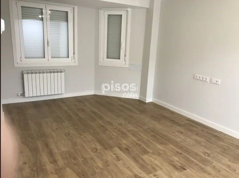 Foto 750f9319-1bc0-4c1e-9a13-a0ed8e6fc7fa. Rent flat with heating in Camelias - Pi y Margall Vigo