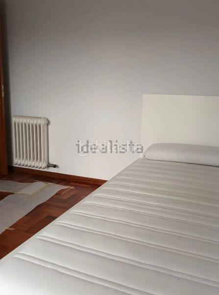Foto 71ddb227-771e-4427-804c-52bf895a1efc. Rent flat with heating parking in Coia Vigo