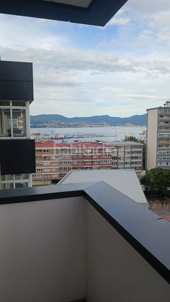 Foto 8b6a6326-aec8-4290-acaf-1201656a259b. Rent flat with heating parking in Coia Vigo