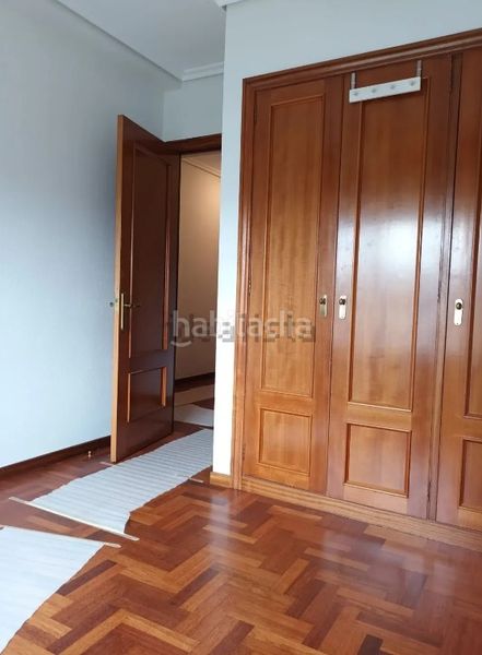 Foto ac6132fc-466a-4b3a-9477-6d9f7b41c09c. Rent flat with heating parking in Coia Vigo