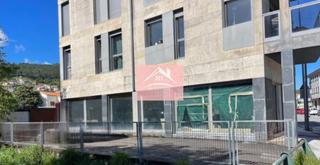 Local Comercial en Baiona. Local con opcin a vivienda