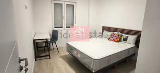 Rent Flat in Plaza de la industria. Alquiler temporal en eugenio fabrique