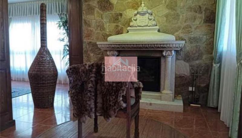 Foto fd6c1b47-0702-4281-95fb-6d4c3b8e22b5. Chalet con camino parcheggio piscina in Gondomar