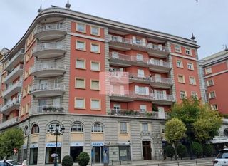 Miete Etagenwohnung in Plaza Independencia. Piso en gran vía de vigo