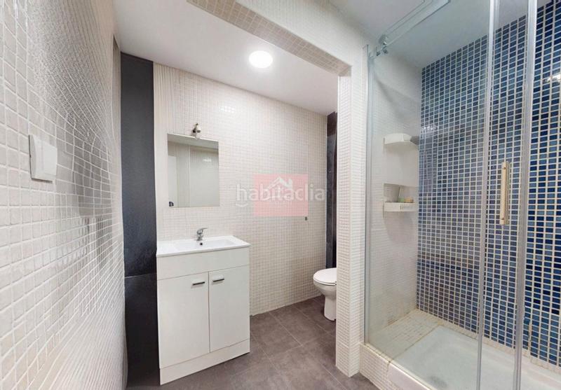 Foto 83663c8d-0a92-4ed9-881d-276999b38655. Local comercial a Camelias - Pi y Margall Vigo