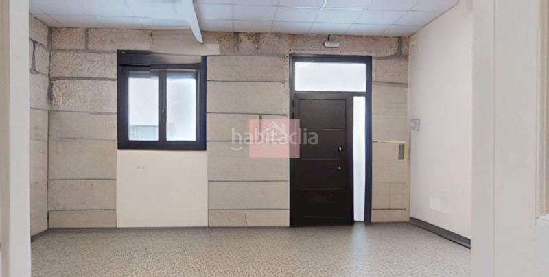 Foto a6a4dcd2-c62c-48a0-8de4-25433eafda53. Local comercial a Camelias - Pi y Margall Vigo