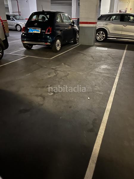 Foto c80fb29e-c478-446c-9fa0-1df9a57d822a. Parking voiture dans carrer de calàbria 259 dans La Nova Esquerra de l´Eixample Barcelona