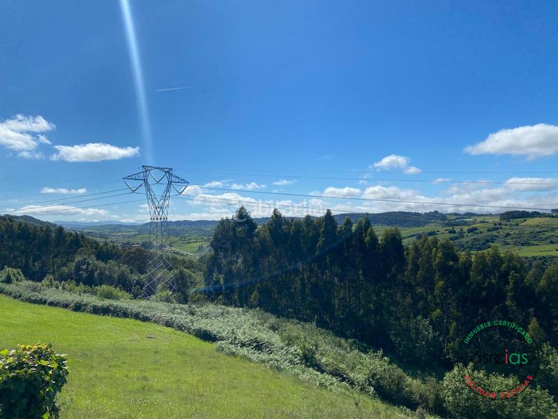 Foto f8e0a51d-4920-4555-8823-95eca0688002. Casa amb calefacció aparcament a Carreño