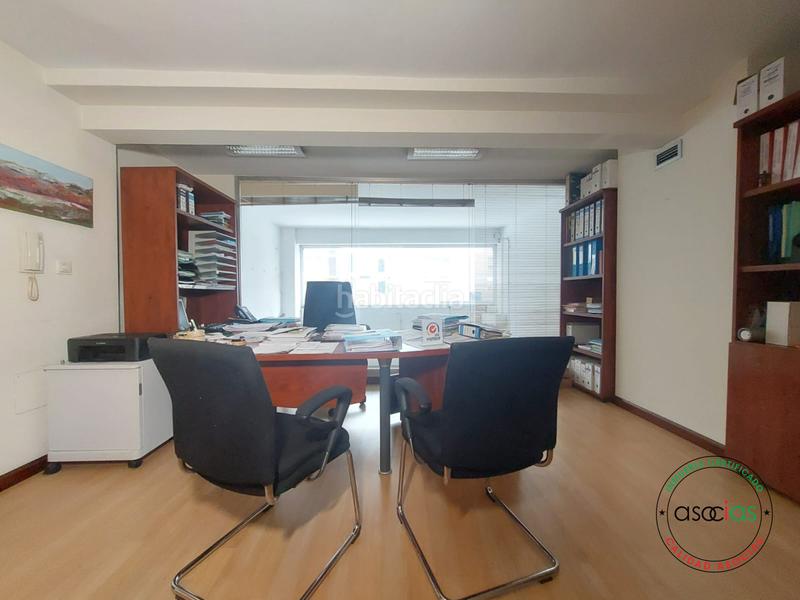 Foto b5e0c905-adbd-4f3e-a4c3-e6f08ed0b6be. Geschäftsraum in Laviada Gijón