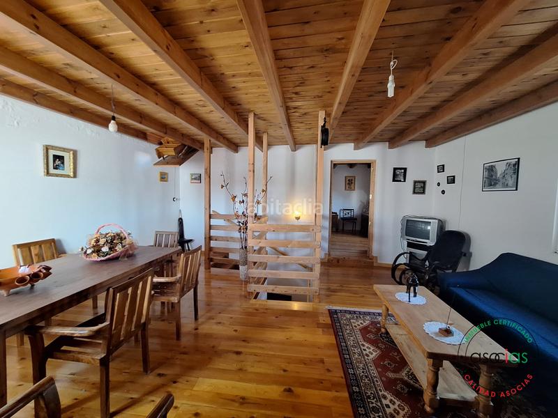Foto b2741a83-941e-41bc-95ee-6ff9bd88d2eb. Casa adossada a Vallecillo - cl leon 11 a Vallecillo