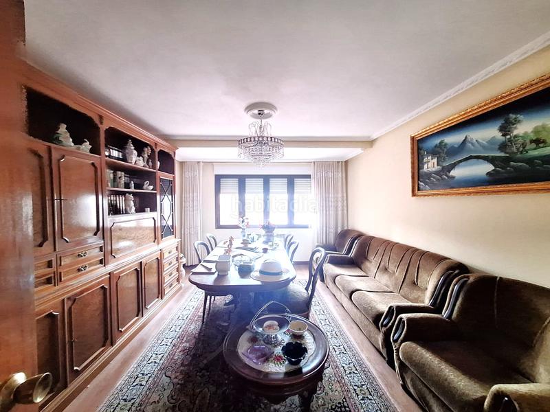 Foto 21fac196-691a-4fb4-af45-2c40ea140c80. Maison jumelée avec chauffage parking dans Sahagún