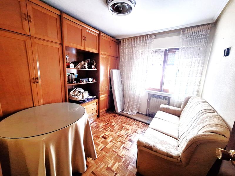 Foto d5663687-1208-4976-ad20-1cd357d3d39c. Maison jumelée avec chauffage parking dans Sahagún