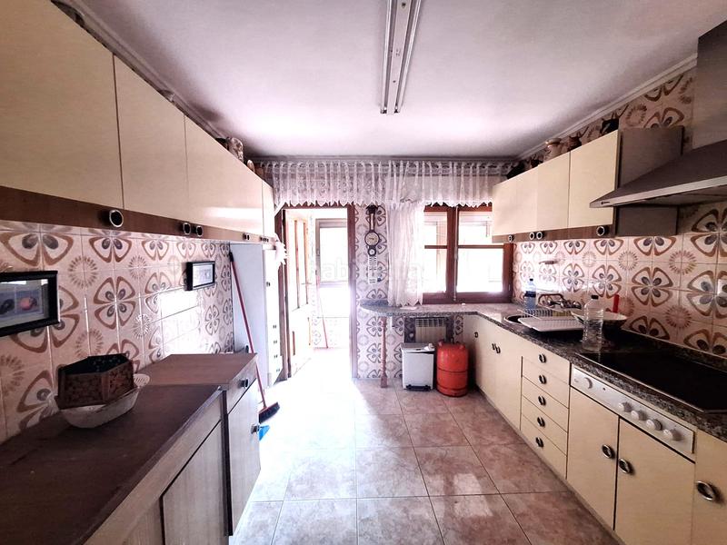 Foto e050da55-1326-495e-9659-776b0f19074c. Maison jumelée avec chauffage parking dans Sahagún