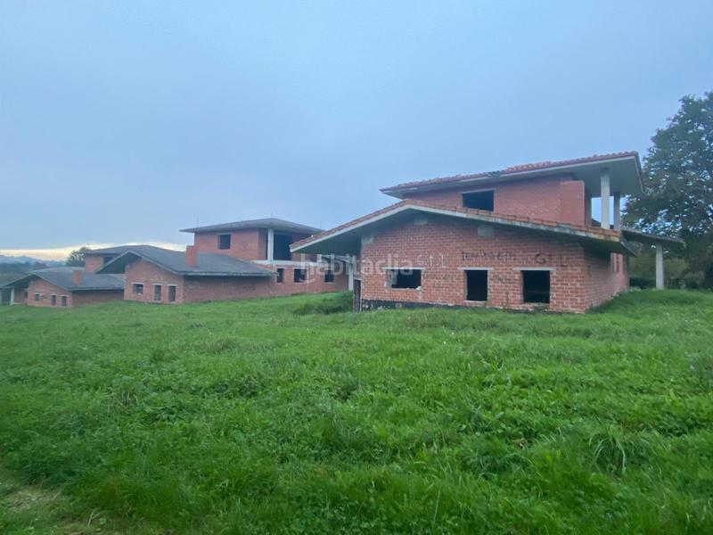Foto 07a298d5-6b5e-41ff-9ece-f92890347a1e. Casa en venta chalet para finalizar a tu gusto! en Siero