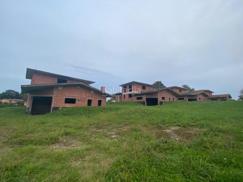 Foto 30086dd2-7384-4a06-9bf6-05c482f302fd. Casa en venta chalet para finalizar a tu gusto! en Siero