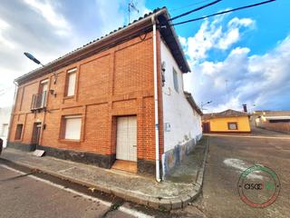 Maison à Santervás de campos - cl ancha 7. Casa con encanto en venta en santervás de campos con patio