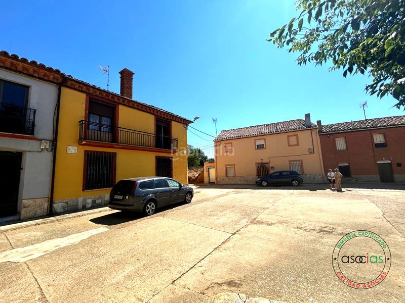 Foto 03335e8e-955a-41f6-8e89-f69f0859d8fa. Casa amb aparcament a Santervás de Campos