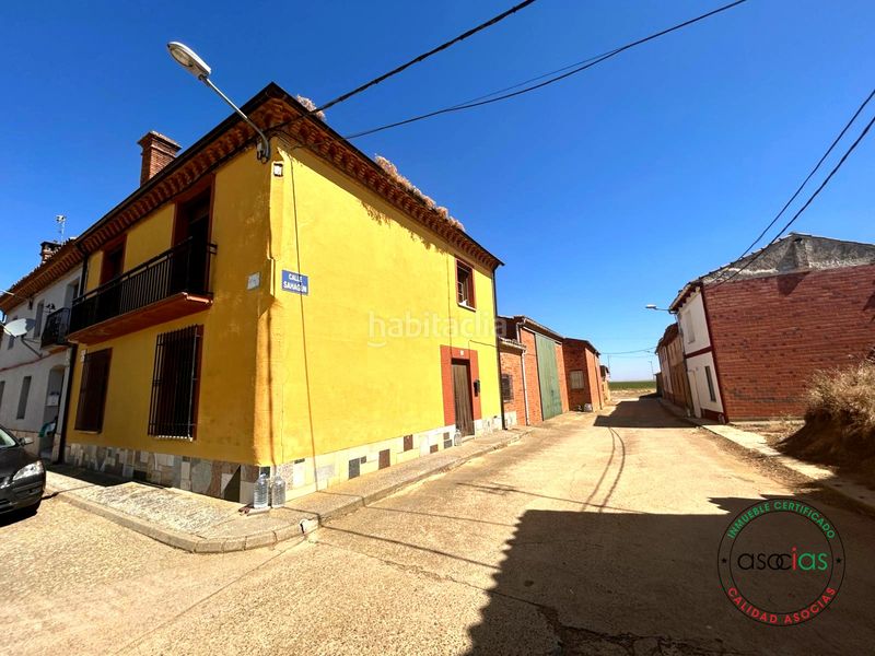 Foto 2c79b14e-c44c-46c2-97b1-d44753092245. Casa amb aparcament a Santervás de Campos