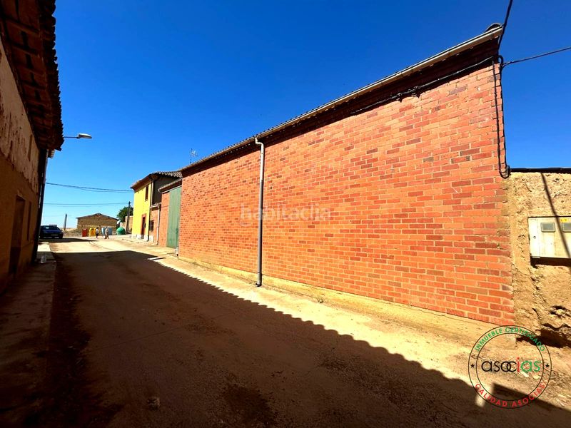 Foto 62c8cbfa-37b6-43b2-a6e5-0a7cae92ce5a. Casa amb aparcament a Santervás de Campos