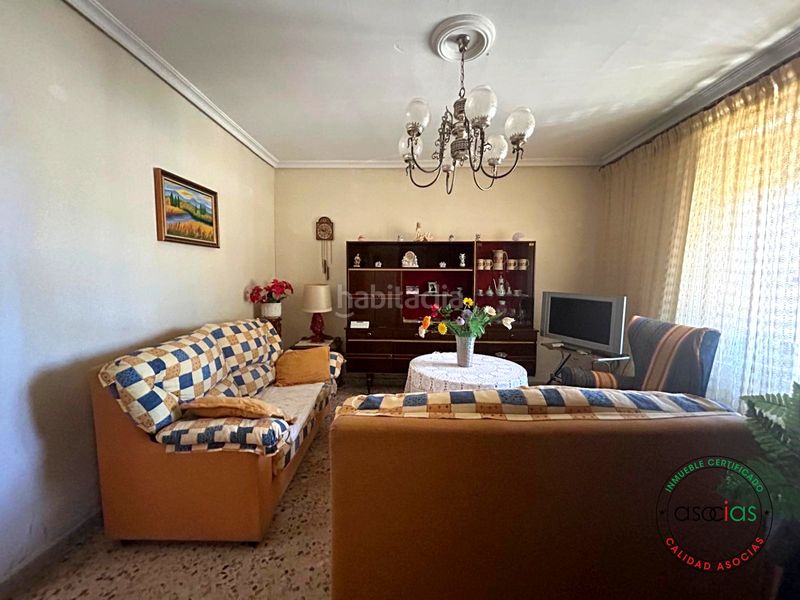 Foto fdee7b63-2bc9-4408-9eb6-23ac48de60dc. Casa amb aparcament a Santervás de Campos