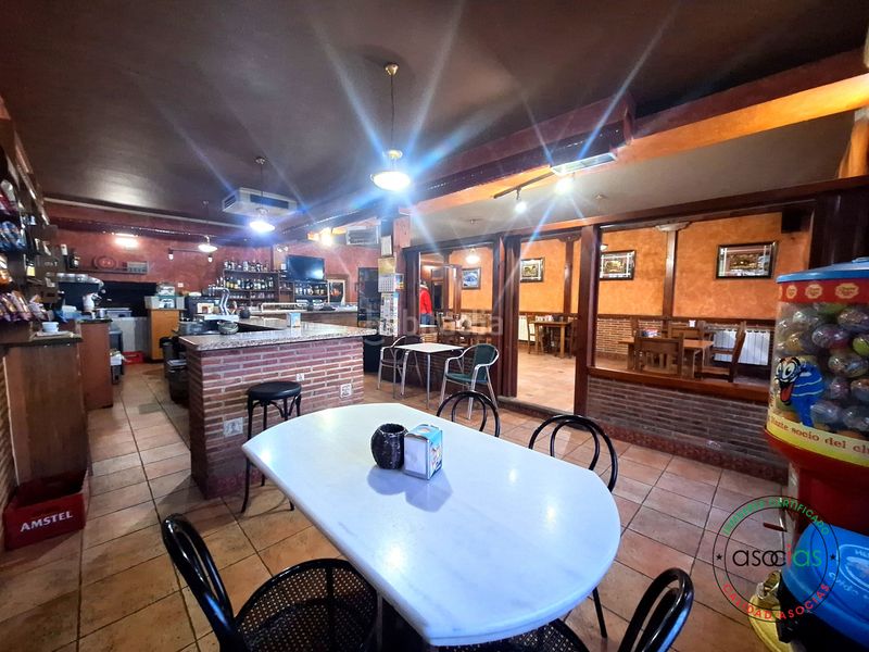 Foto c99c4046-a1b4-4d2a-9983-75d44b9368c7. Local comercial a Mayorga - cr general 11 a Mayorga