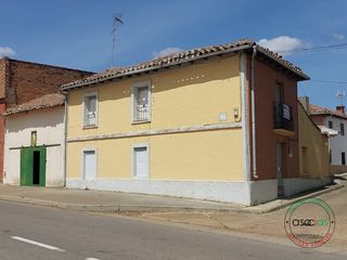 Towny house in Melgar de arriba - cl barriales 6. Casa en melgar de arriba  valladolid